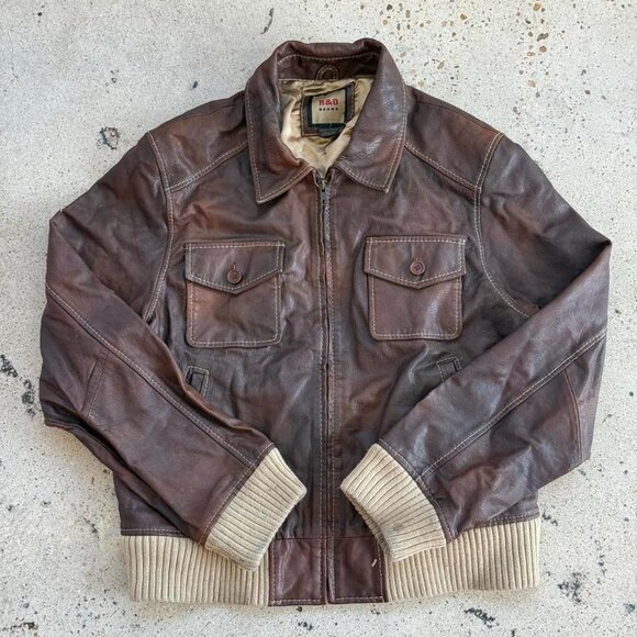 Vintage brown leather bomber jacket - Picture 2 of 8